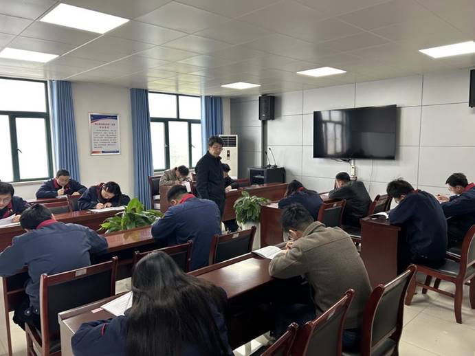 建材公司、檢測公司聯(lián)合開展管理人員業(yè)務提升考試